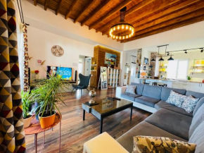 Entire Villa in Saguramo - Near Tbilisi Nature Reserve with Panoramic View